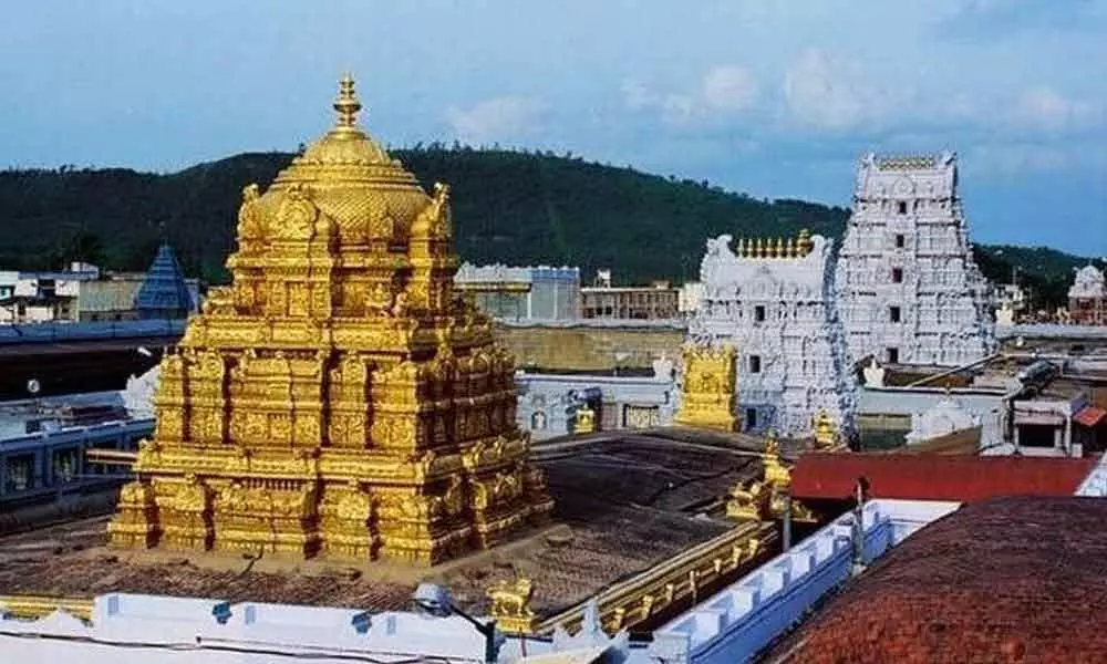 Police officials continue hunt for touts in Tirumala