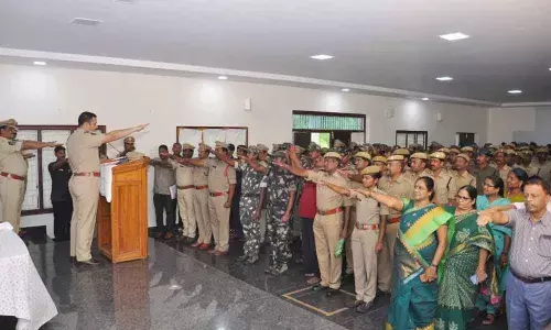 Prakasam police observe Ekta Diwas in Ongole