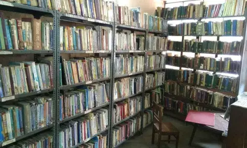 Oldest library in Old City crying for attention