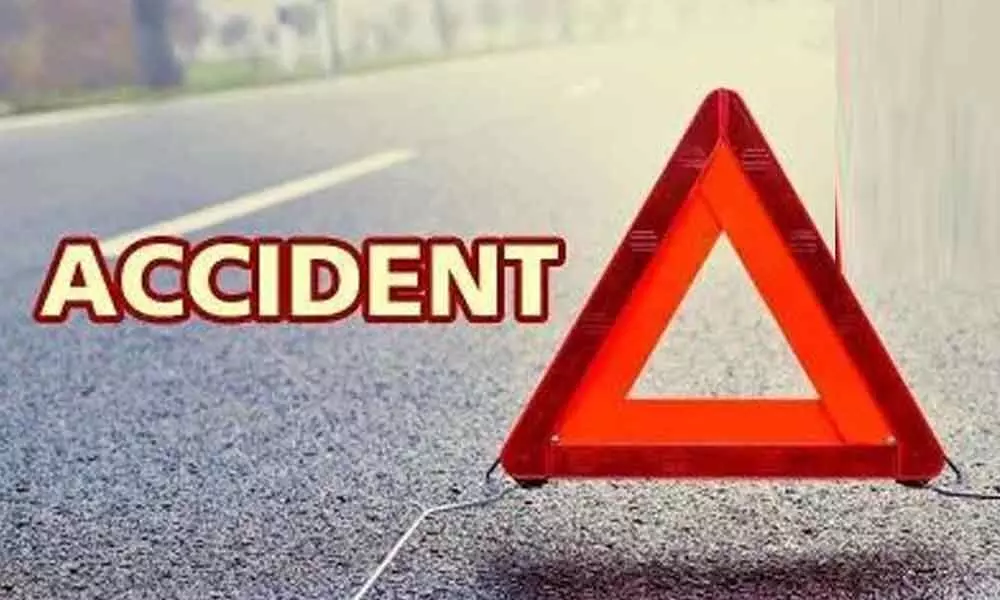 Mangalagiri: Three died in a road accident in Guntur district