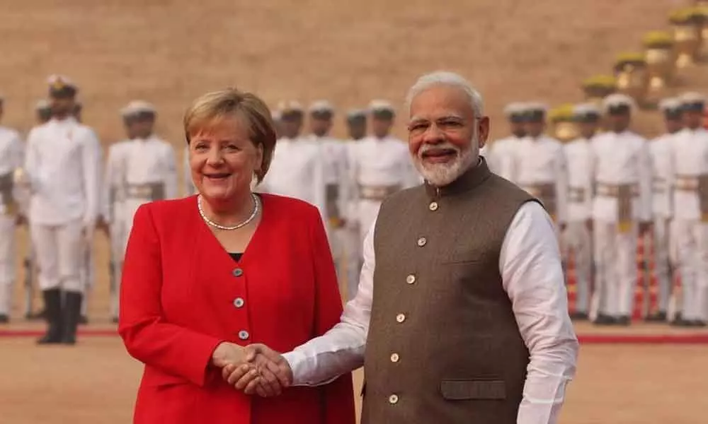 Delhi: German Chancellor Merkel arrives in the capital to hold talks with PM Modi today