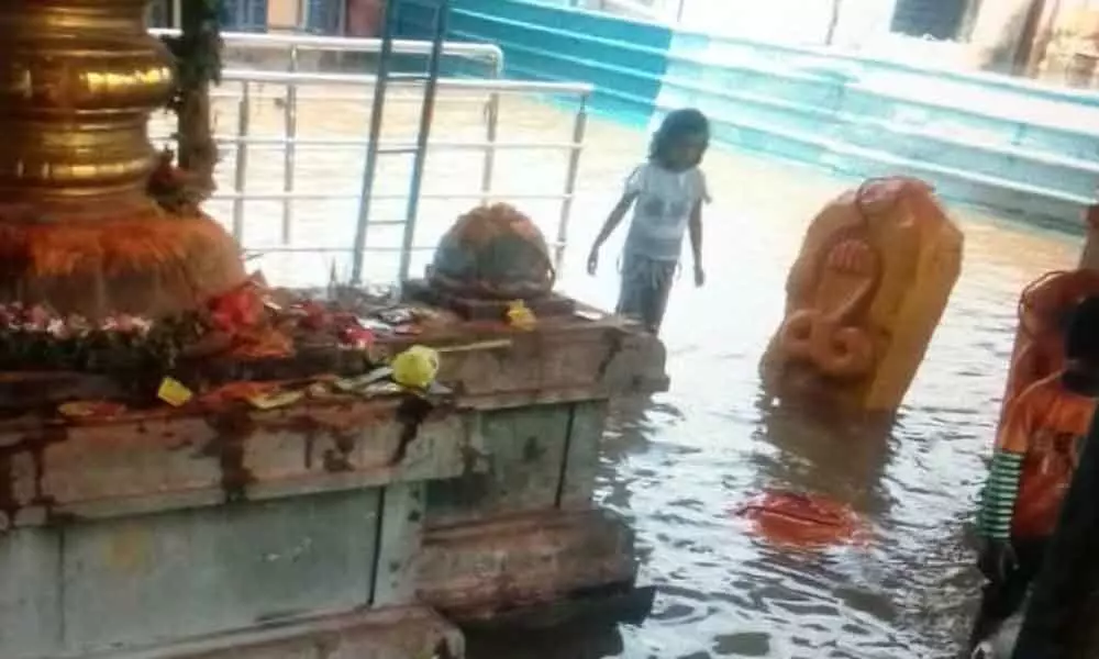 Mattapally temple inundated