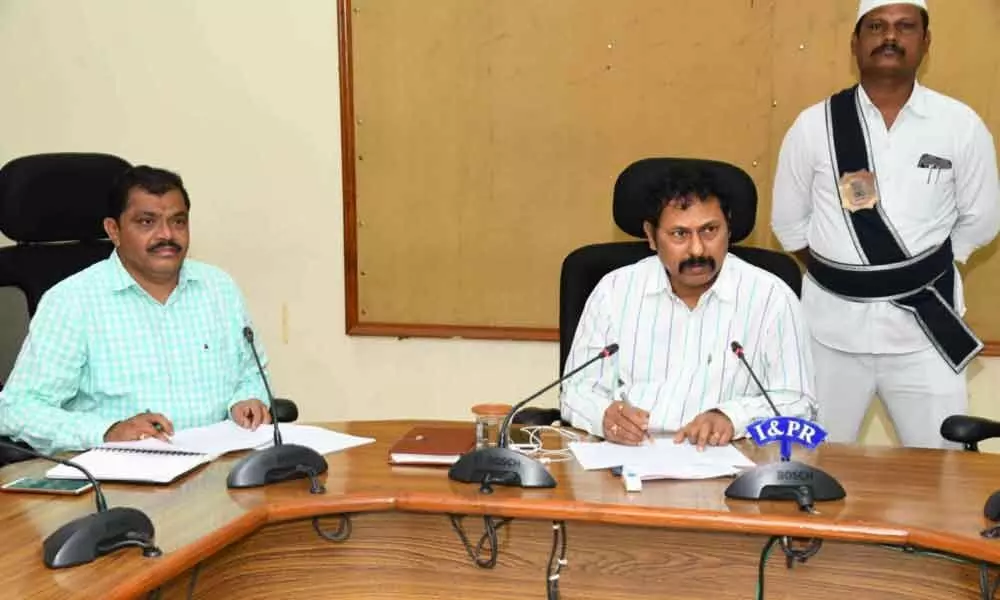 Complete pending land survey works: Karimnagar JC orders mandal surveyors