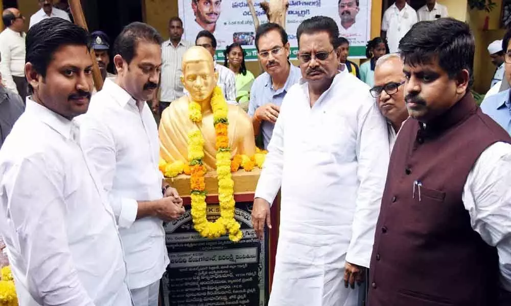 Call to recollect sacrifices of martyrs in Eluru