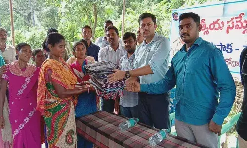 Police hold Athmeeya Sammelanam for Agency tribals