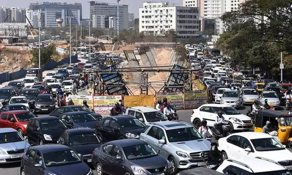 GHMC ready with a comprehensive plan to tackle traffic issues