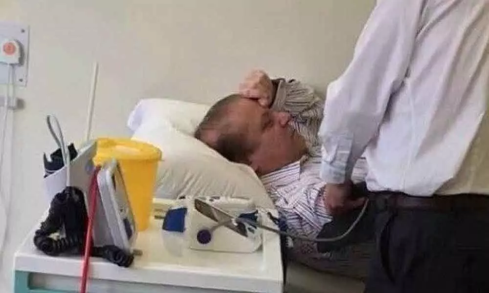 Nawaz Sharif remains critical, platelets drop again