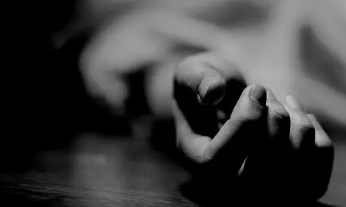 Guntur: Two masons commit suicide due to unavailability of work