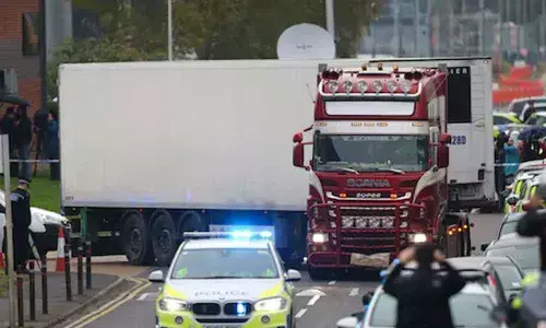 Migrant lorry victims believed to be Vietnamese: UK police