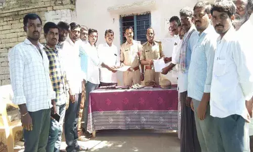 Village bans drinking, sale of liquor in Kodangal