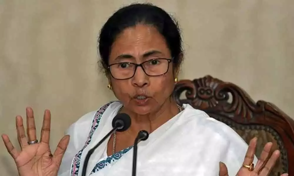 My phone is tapped : Mamata Banerjee blames Centre, demands probe