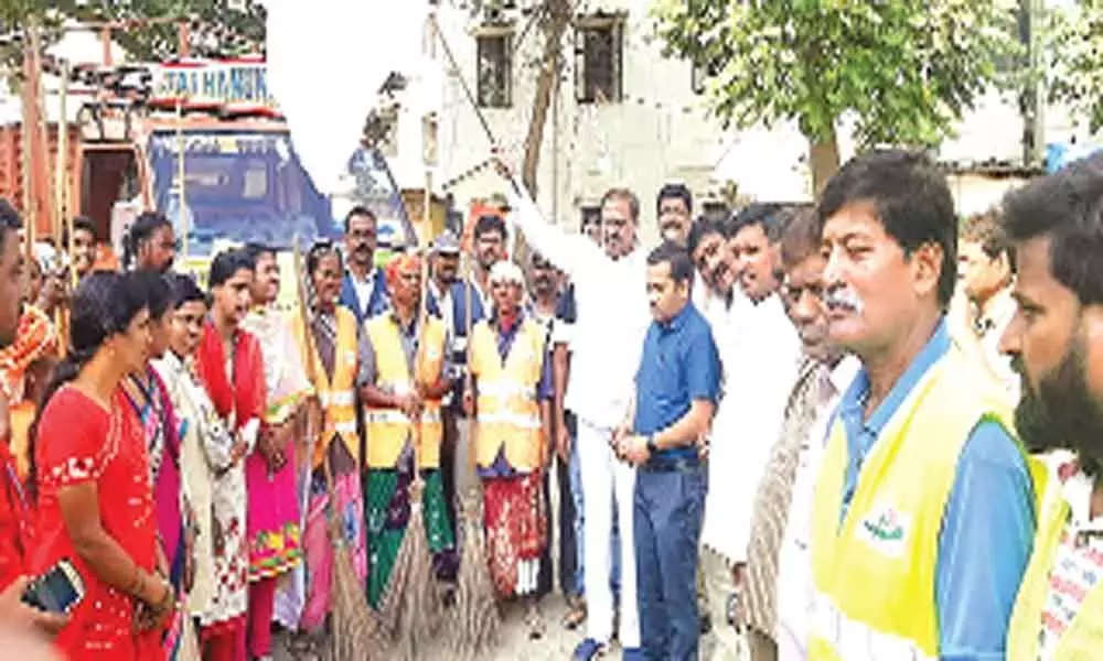 MLA Arekapudi Gandhi, launches Recyclothon initiative by ITC Wow