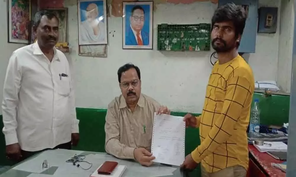 Striking RTC driver from Sathupalli depot joins duty