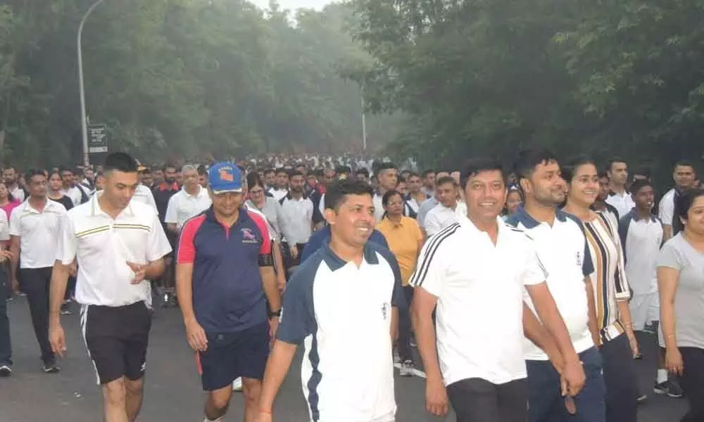 Visakhapatnam: 900 navy personnel take part in walkathon