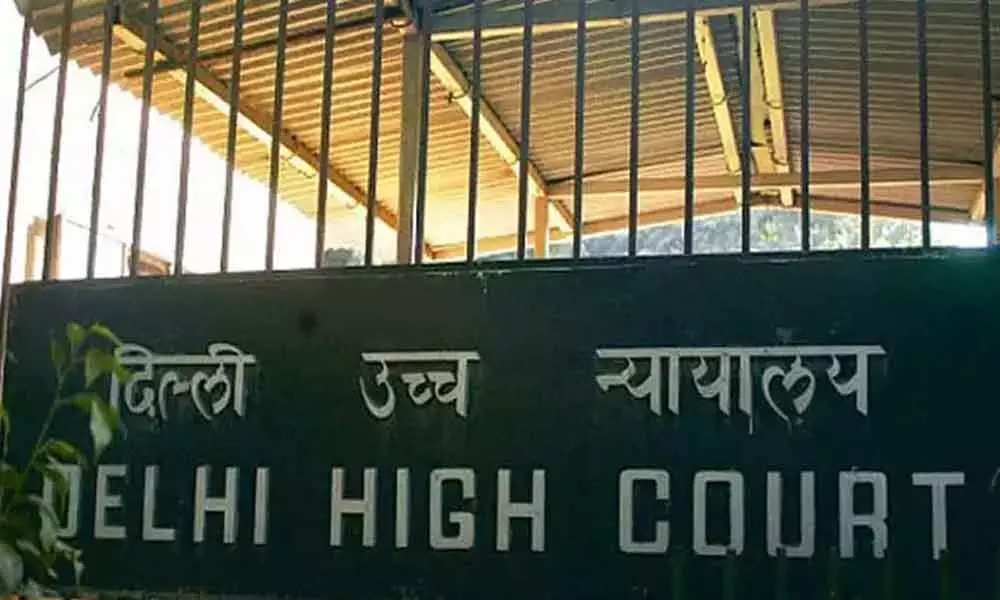 TIS HAZARI CLASH : HC orders judicial inquiry