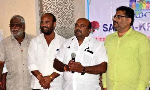 Contractors blame TDP govt for non-payment of bills