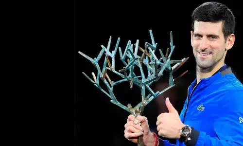 Djokovic cruises past Shapovalov to fifth Bercy title