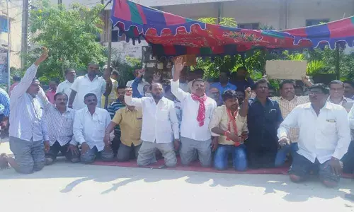 TSRTC staff resent CM remarks
