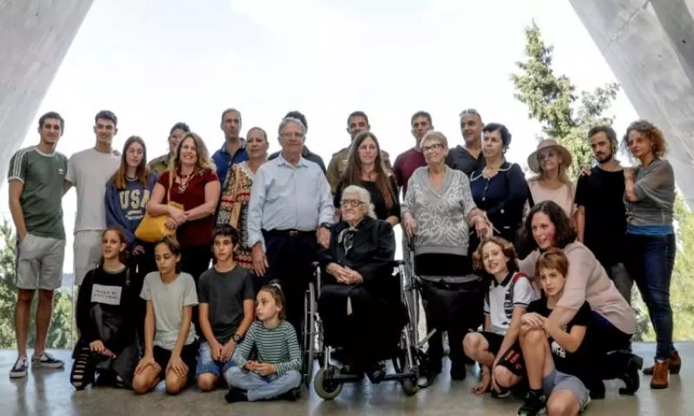 Family of Holocaust survivors meet their saviour after 75 years