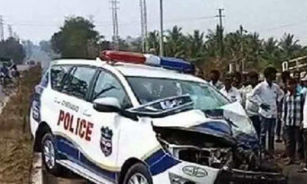 3 critically hurt during clash between Congress, TRS workers in Suryapet