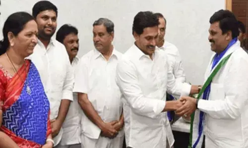 Ayyanna Patrudu Brother Chintakayala Sanyasi Patrudu Joins YSRCP