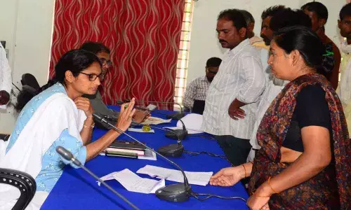 Address Prajavani pleas at earliest: Collector Ayesha Masrat Khanam