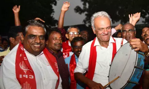 Warangal: RTC strike is historic, say CPI top leaders