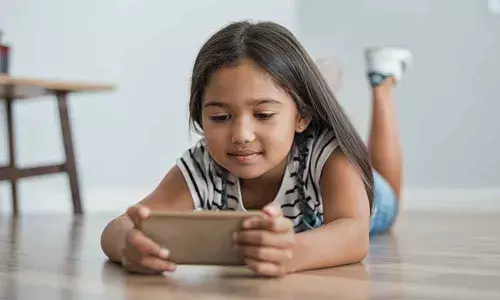Give your children screen-free childhood