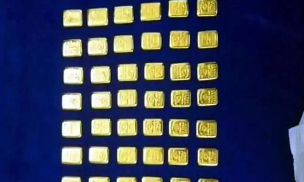 5.6 kg gold bars found in plane toilet at Chennai airport