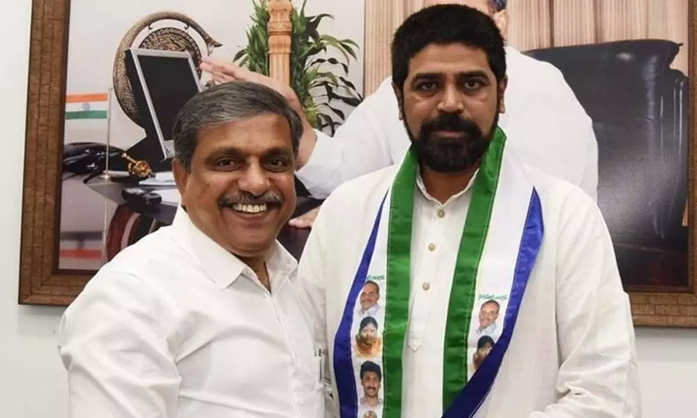 Jana Sena key leader Addepalli Sridhar Joins YSRCP