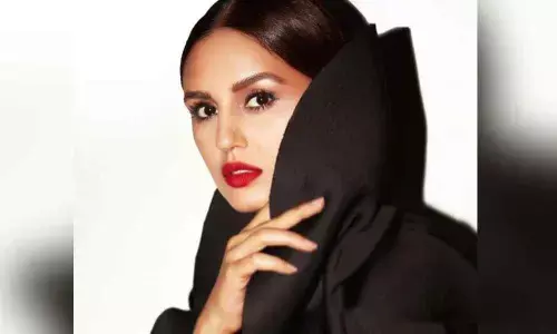 Huma Qureshi visits her parents