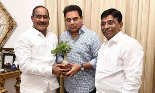 MP Nama calls on KTR in Hyderabad