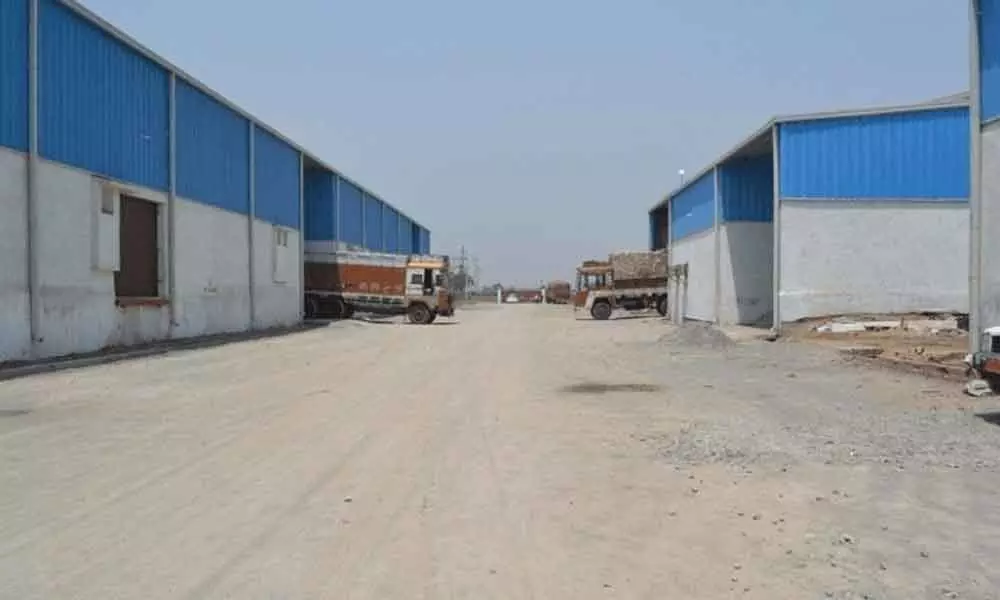 Lack of adequate warehouses troubles Nagarkurnool farmers