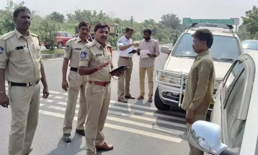 Mancherial: Cops on a mission to create awareness on road safety