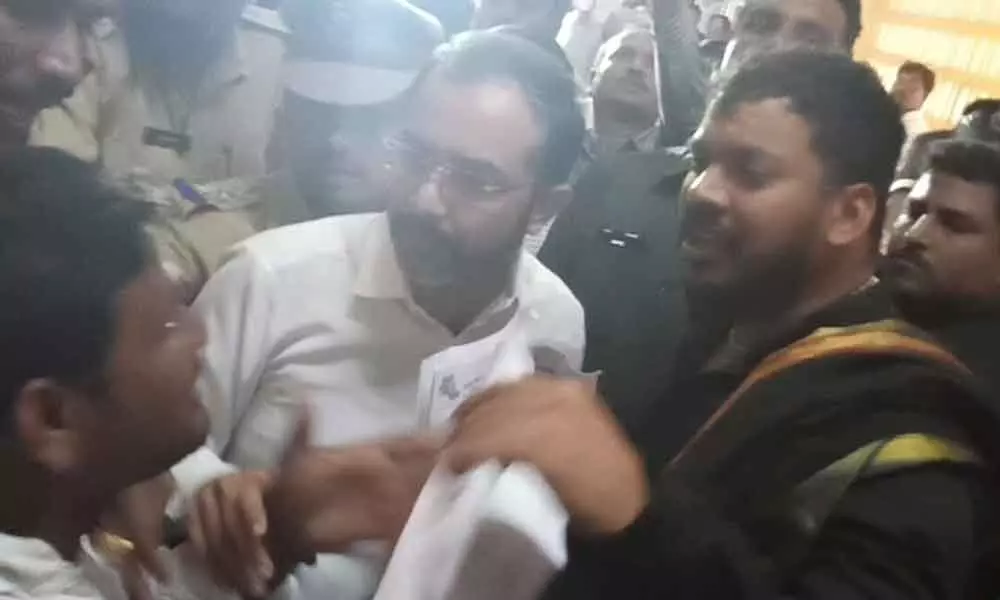 JAC leaders submit letter to Minister amid tense moments in Kurnool