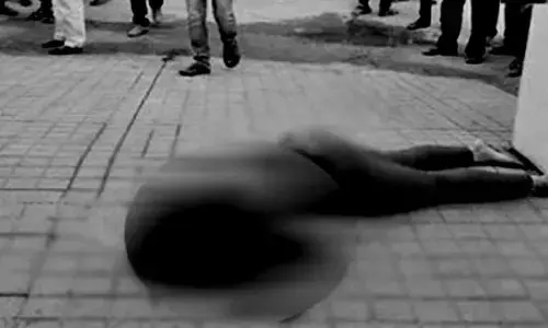 Woman jumps off building in Hyderabad, dies