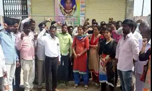 Staff pays tributes to deceased MRO, driver