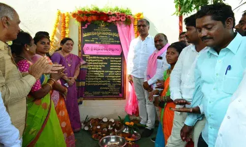 30 houses given to SC, BC beneficiaries