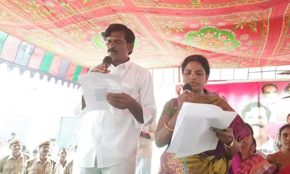 Nagarkurnool: New members of Kollapur Market Committee take oath