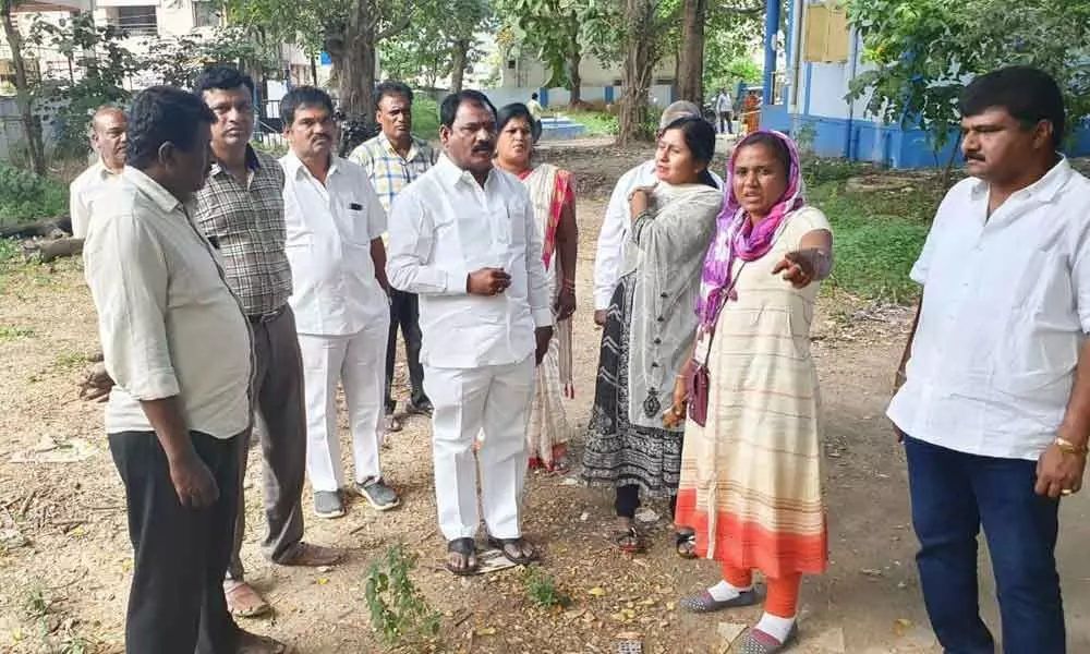 Corporator Ragam Nager Yadav vows more amenities at primary health centre