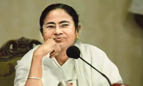 Mamata Banerjee prays for the good health of LK Advani on his birthday