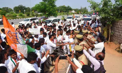 Flawed policies of governments led to the economic slowdown in the country, State: Congress