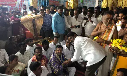 Mahbubnagar: MLA Ala Venkateshwar Reddy promises to develop the famed Kurumurthy temple