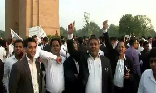 Retd cop-turned-lawyer caught in crosshairs after Tis Hazari clash