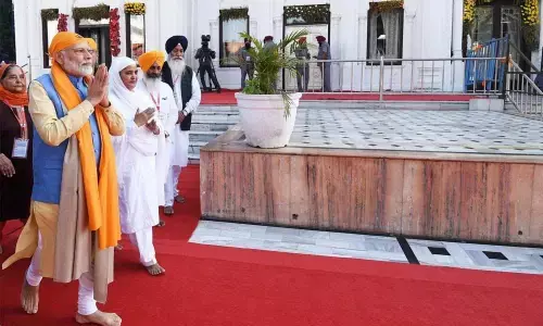 Modi flags off 1st pilgrimage to Kartarpur