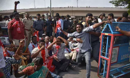 Tension Erupts At Tank Bund