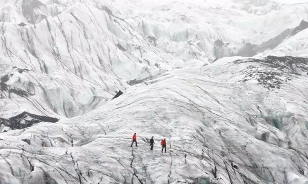 Students witness melting glacier on an unusual field trip