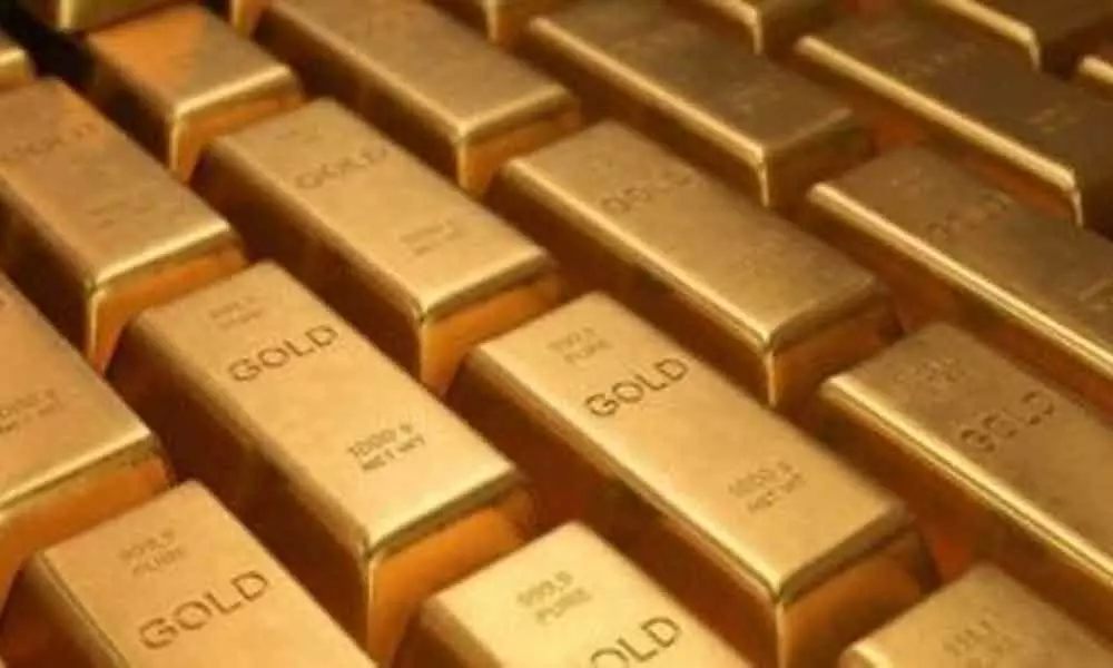 Gold prices drop in the last week of festive season