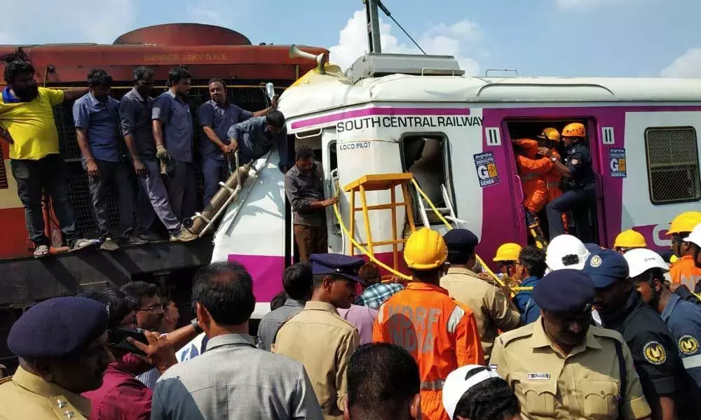 Kacheguda mishap: Railway authorities say loco pilot unnoticed signal