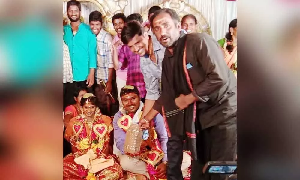 Visakhapatnam: Newly-married couple gets sand as wedding gift